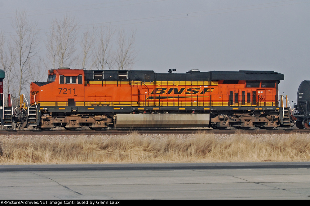 BNSF 7211